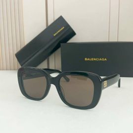 Picture of Balenciga Sunglasses _SKUfw53061379fw
